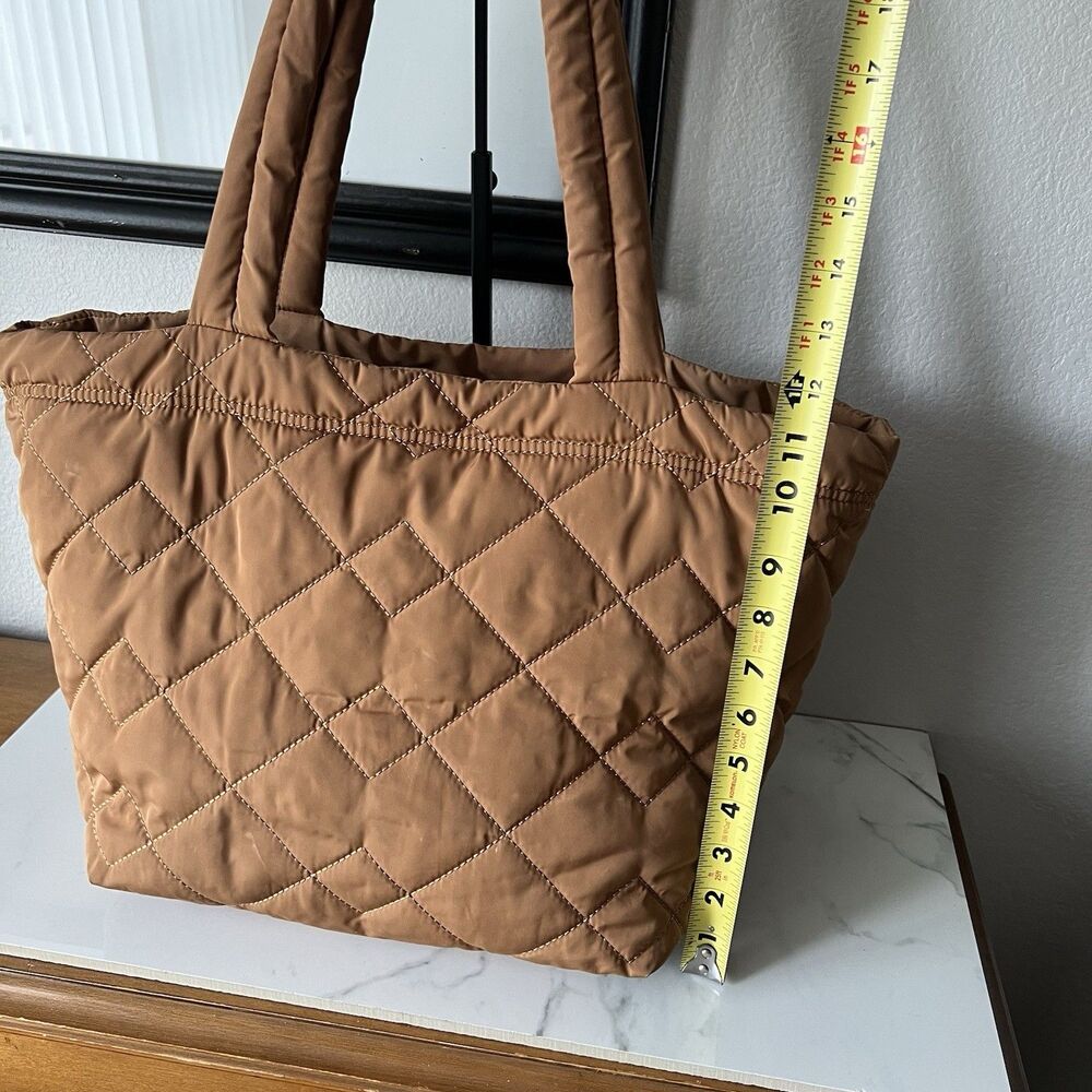Marc Jacobs Medium Quilted Nylon Tote Tan - Picture 6 of 9